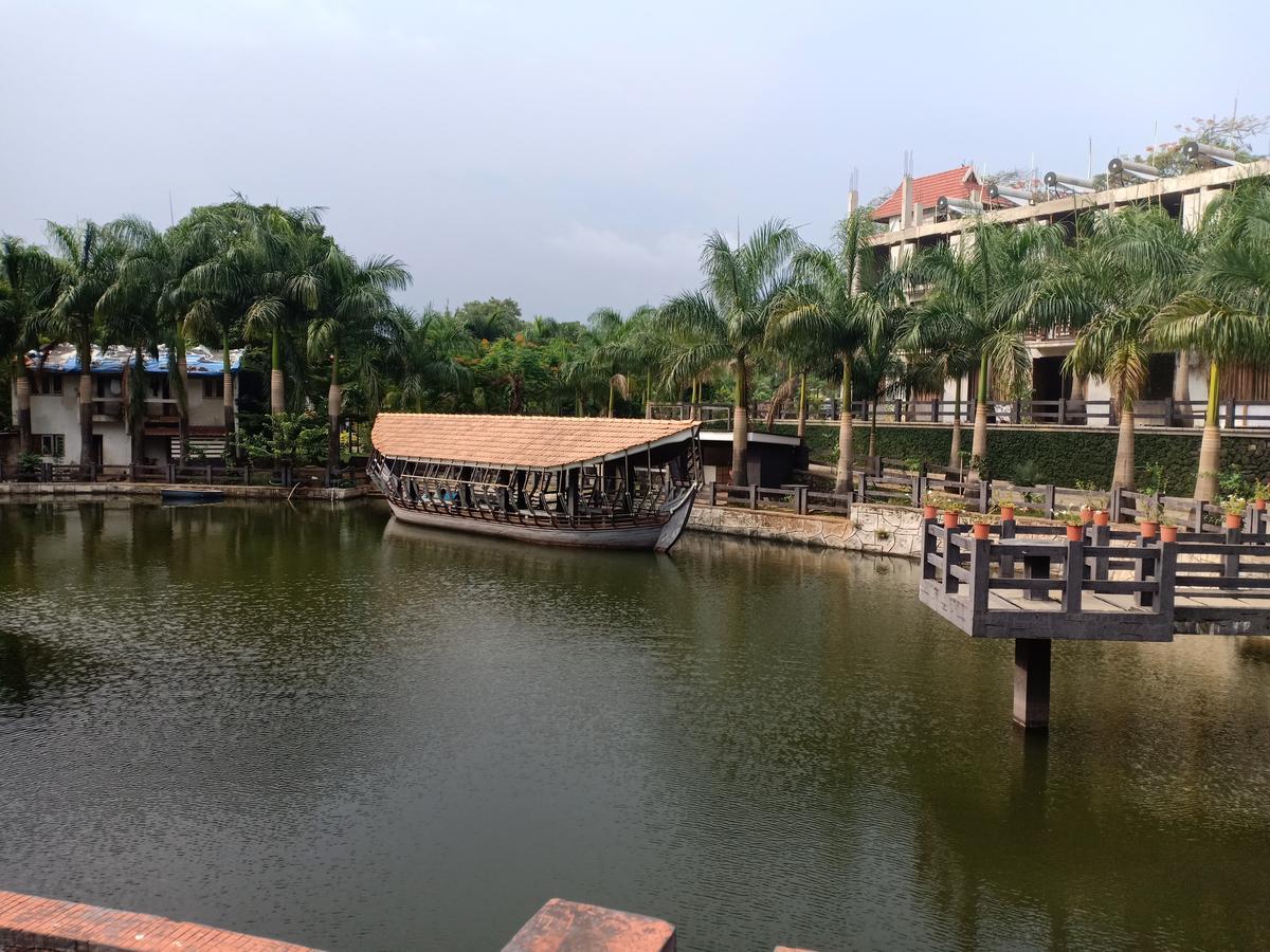 Mystica Resort 로나발라 외부 사진